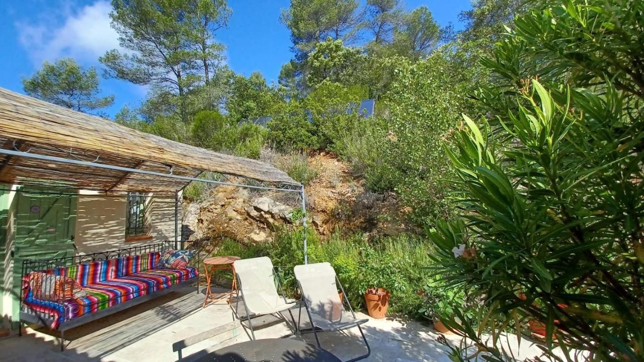 Correns Une Chambre En Provence מראה חיצוני תמונה